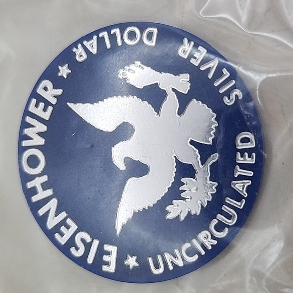 Vintage 1971 Eisenhower Uncirculated Silver Dollar Blue Pack Mint - Picture 2 of 8